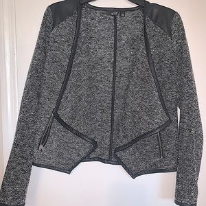 Black/white ANA Blazer SMALL